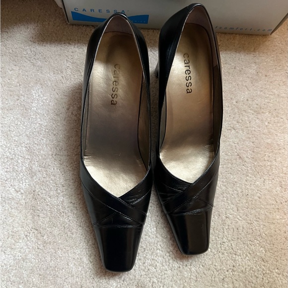 Caress’s Great Condition Black Leather Heels - Picture 4 of 6